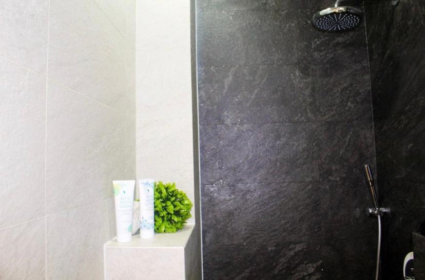 Elegant Apartment In The Center Of Sofia Buitenkant foto