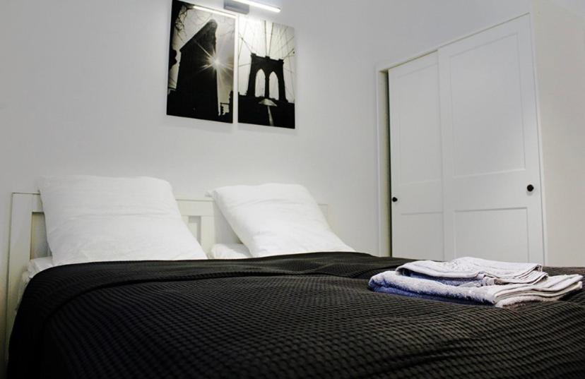 Elegant Apartment In The Center Of Sofia Buitenkant foto